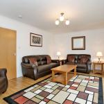 36 Bothwell Rd - High Standard of Decor - Apartments for Rent